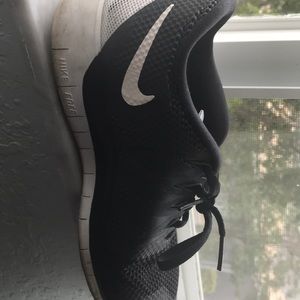 Black Nike Free Sneakers